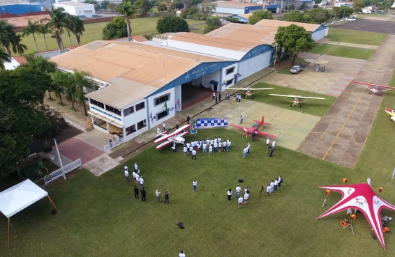 Sequência 04.00_33_23_20.Quadro004.jpg