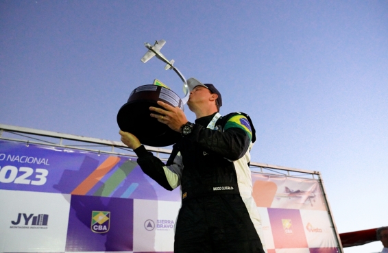 Sequência 05.00_20_19_13.Quadro002.jpg